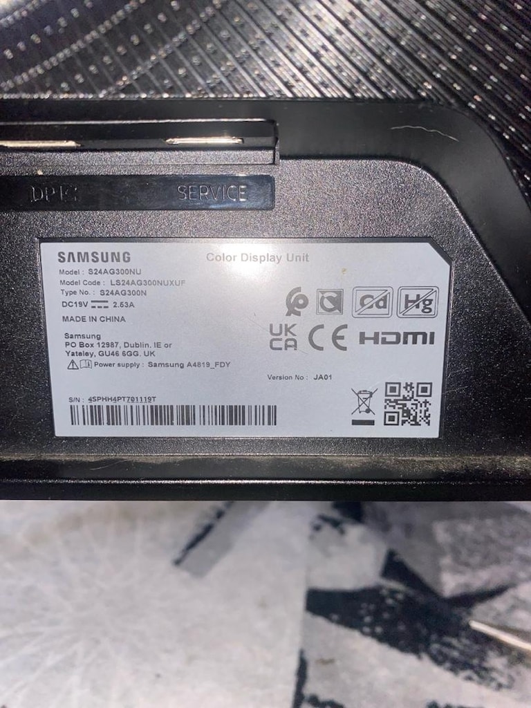 samsung monitör kırık - 4