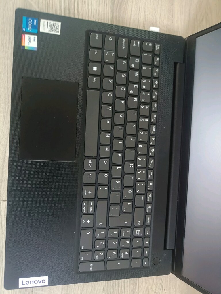 Lenovo V15 G3 IAP (Type 82TT), bilgisayarın özellikleri aciklamada - 3