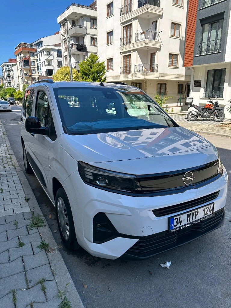 Opel combo life essential - 19