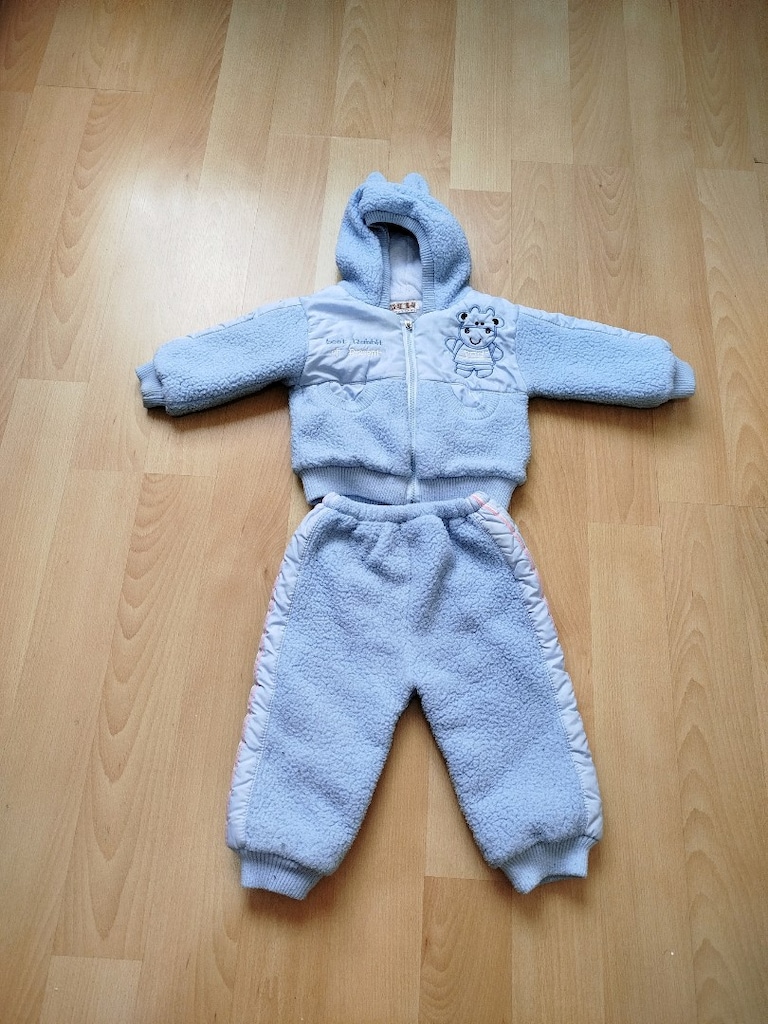 Çok kalın kışlık alt üst takım. Alt bel 18 cm boy 43 cm. Üst boy 32 cm