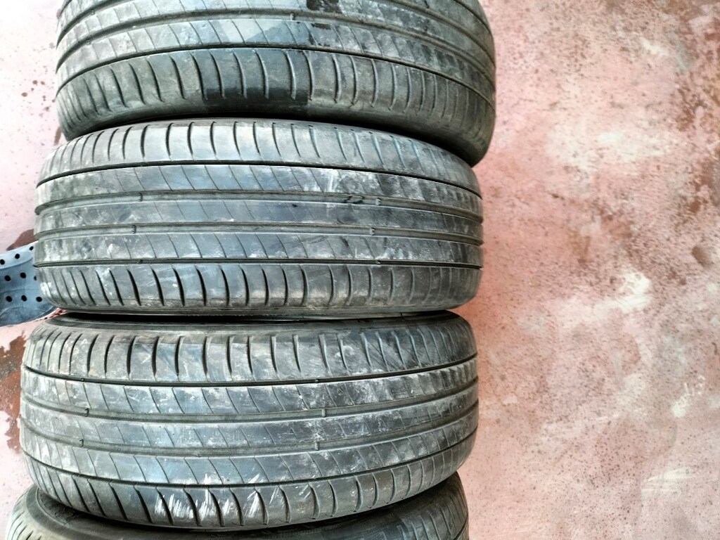 4adet çıkma lastikler 205/55R16 sıfır gibi lastikler - 4