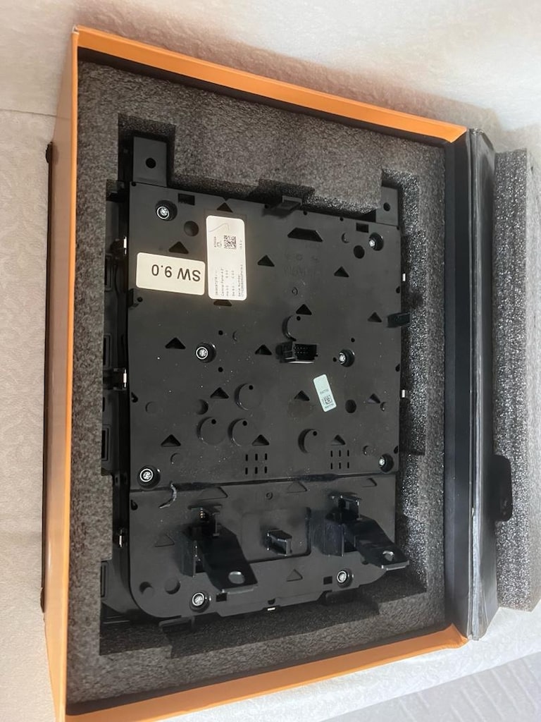 Megane 4 Orijinal Teyp Ekranı ve Klima Kontrol Paneli (Sıfır) - 4