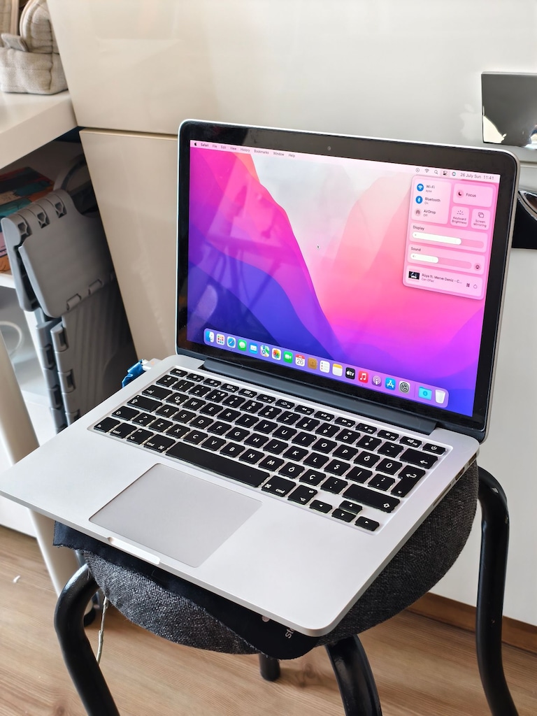 MACBOOK PRO 2015 - İ5 - 2K RETİNA EKRAN - 256 GB SSD - 8 GB RAM - 12