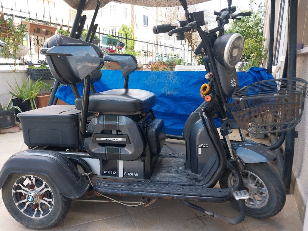elektrikli 3 tekerlekli bisiklet arora