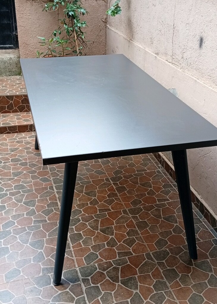 Metal Ayaklı Masa - 3