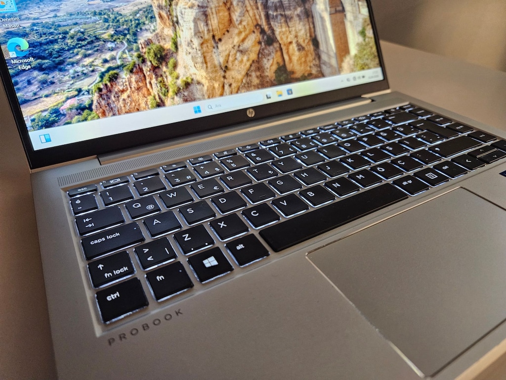 HP PROBOOK 440 G8 + İ5 11.NESİL + IŞIKLI KLAVYE - 2