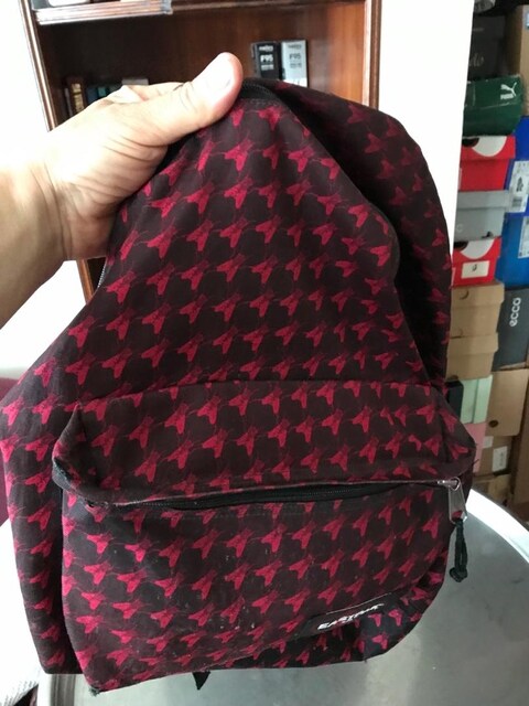 BOYNERDEN EASTPAK SIRT ÇANTASI