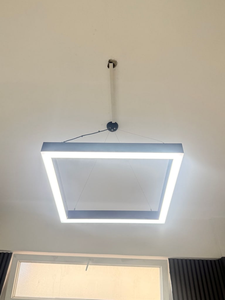 4 Aylık Sarkıt Lineer LED Armatür – 3 Kare + 2 Uzun – 5 Adet - 5