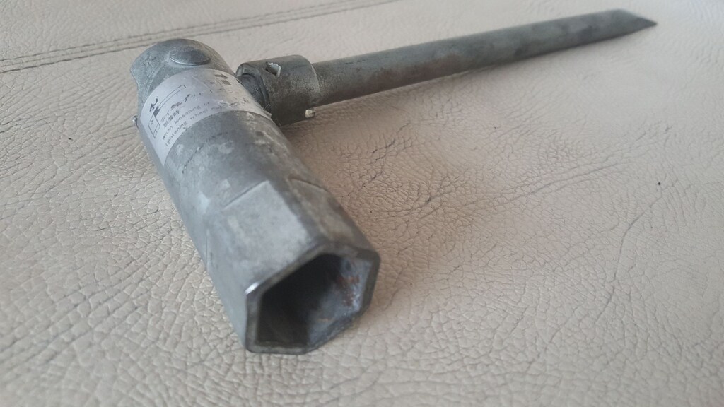 BİJON ANAHTARLARI 19 MM MAFSALLI - 2