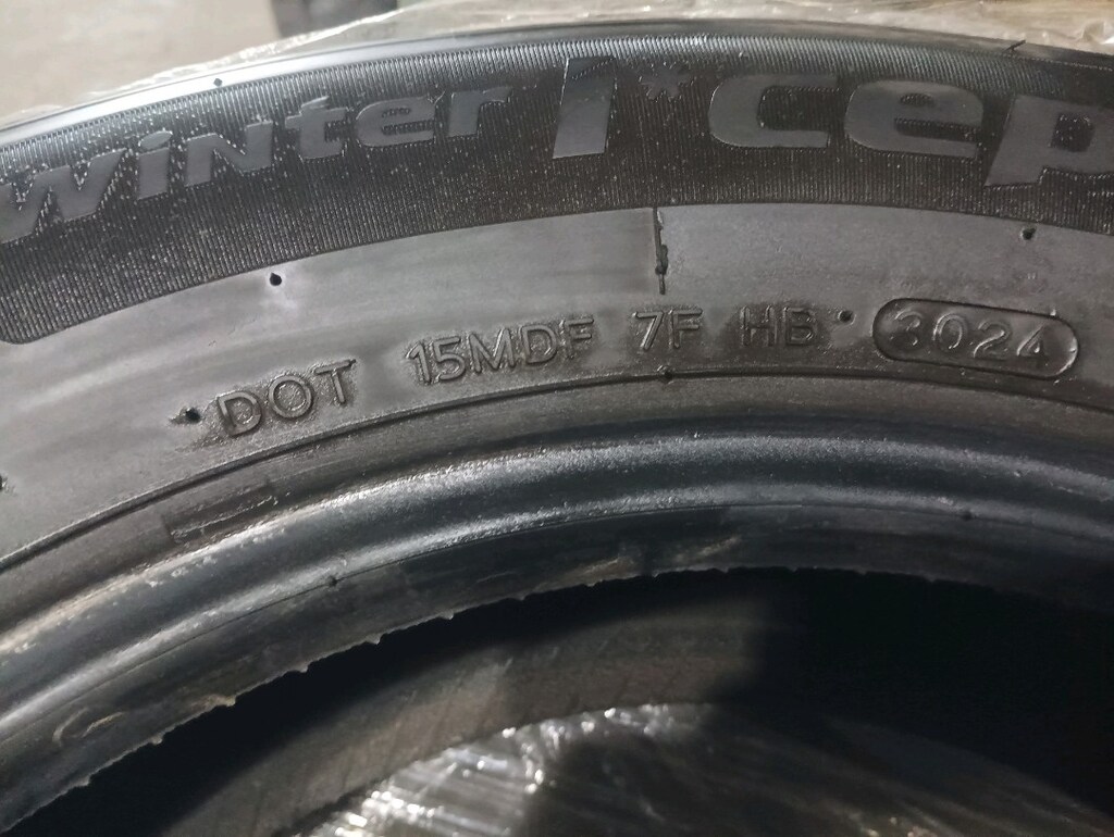 185/65/15 Hankook kışlık 4 adet lastik - 2