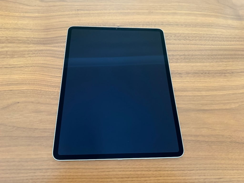 iPad Pro 6 - 12.9 inc - 512GB - Apple Pencil - Apple Smart Folio - 10