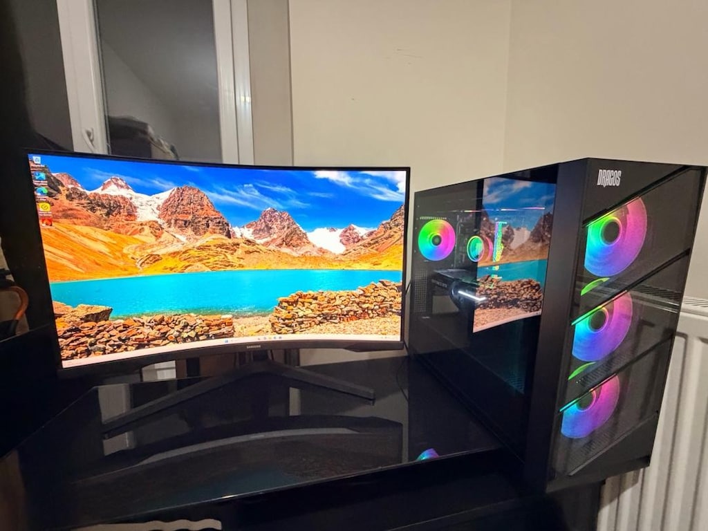 Gaming Set | RTX 4060 8GB | i7-10700F | 64GB RAM | Odyssey G5 32” - 3