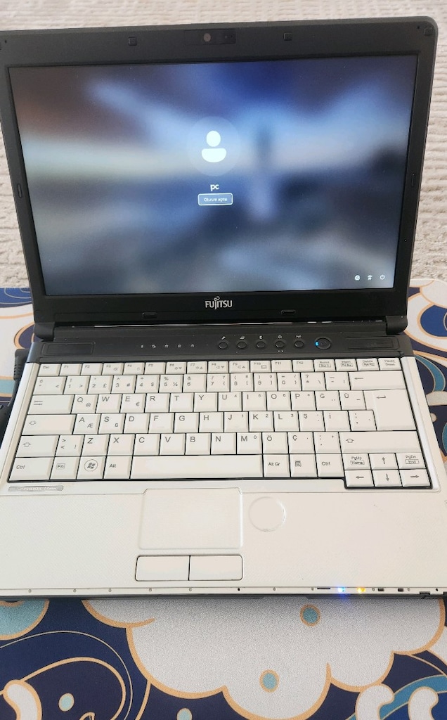 İ5 İŞ SERİSİ FUJİTSU LAPTOP - 2