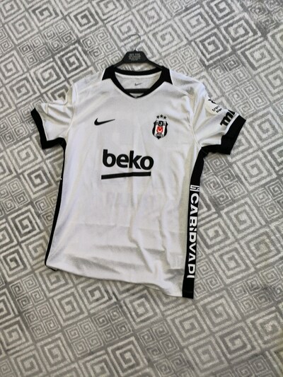 Beşiktaş forma