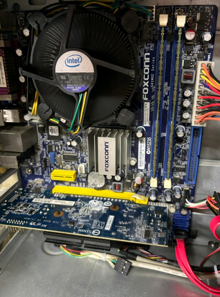 E 6300, 1GB GF210 NVIDIA EKRAN KART, 4GB RAM, 320GB HDD - 4