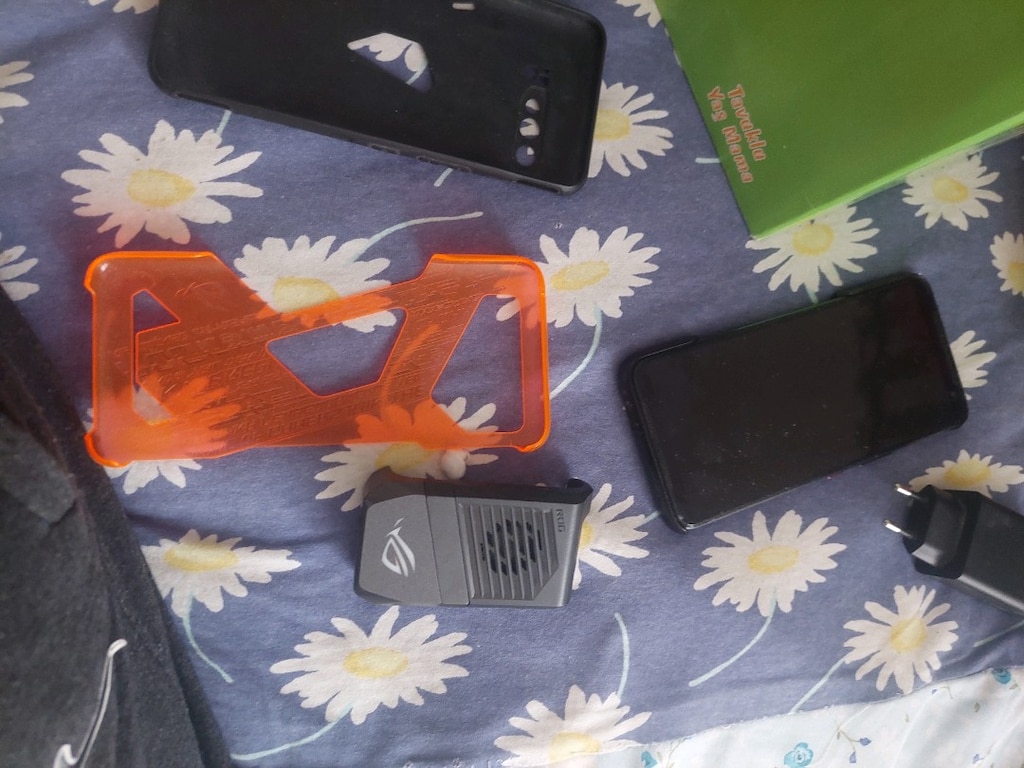 asus rog phone 3 - 2
