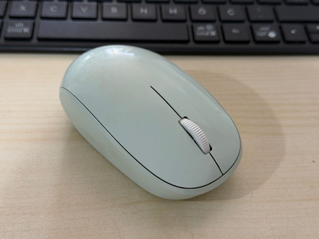 Microsoft Bluetooth Mouse - 8