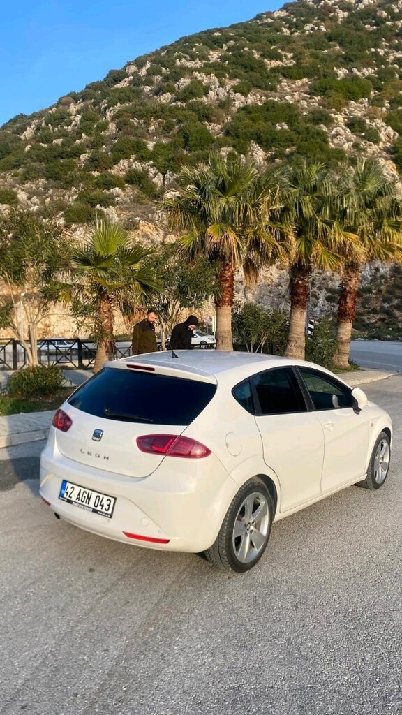 2012 SEAT LEON 1.6 TDI - 5