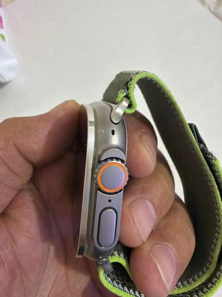 Apple Watch Ultra 1 - 2