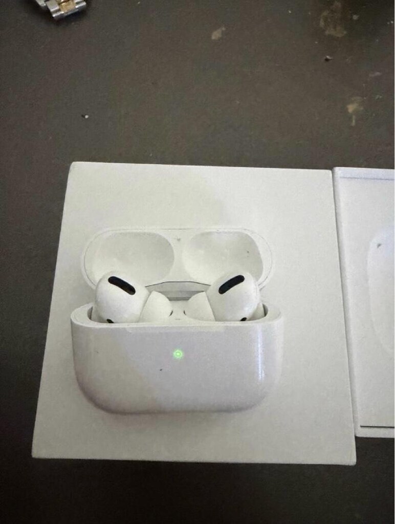 Apple Airpods Pro Wireless Şarj Özellikli Model - 2