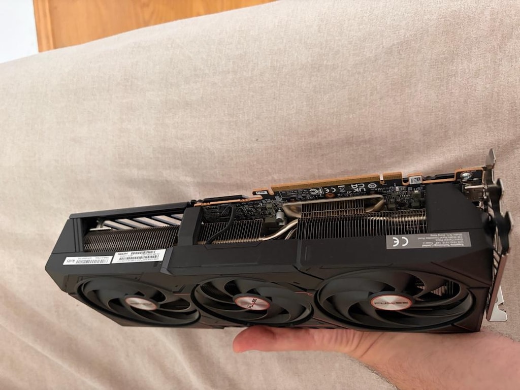 Rx 9070xt Sapphire Pulse Tertemiz - 4