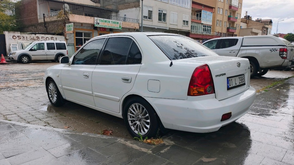 Hyundai admire 1.6 - 7