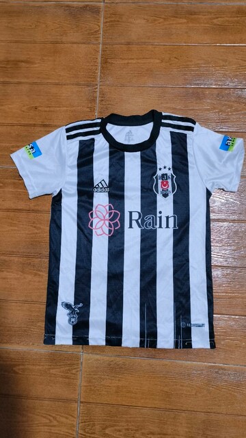 #Adidas Beşiktaş likralı çocuk forma..5-10 yaş arası uygundur.