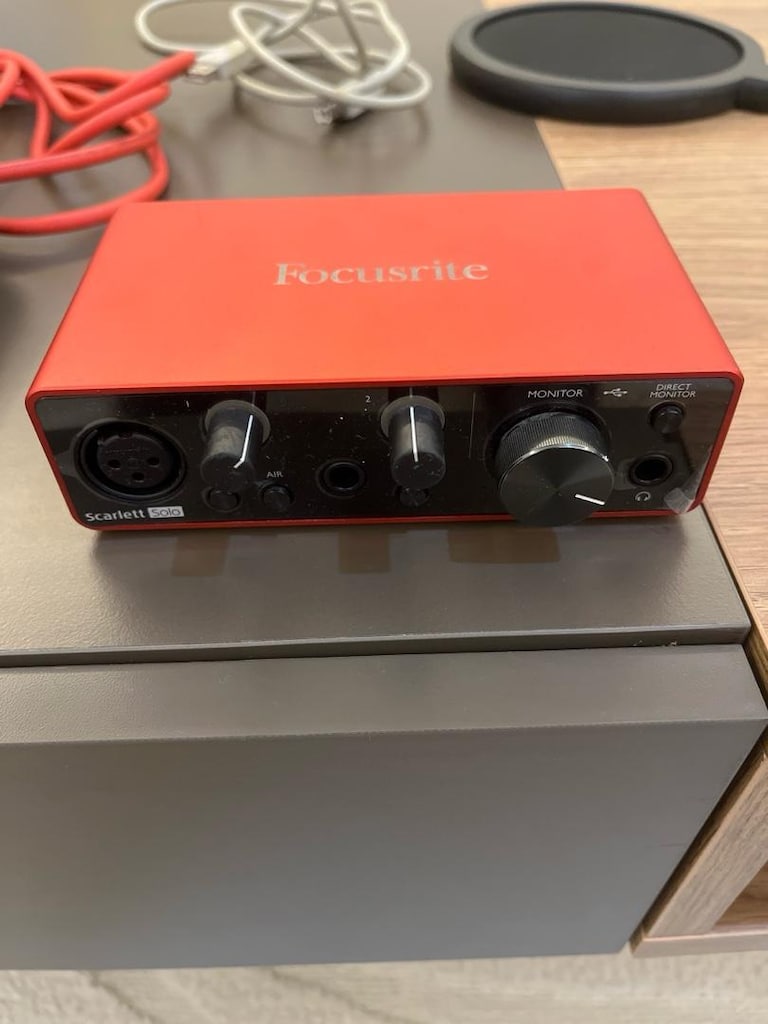 Focusrite Scarlett Solo Studio Gen 3 Stüdyo Kayıt Paketi