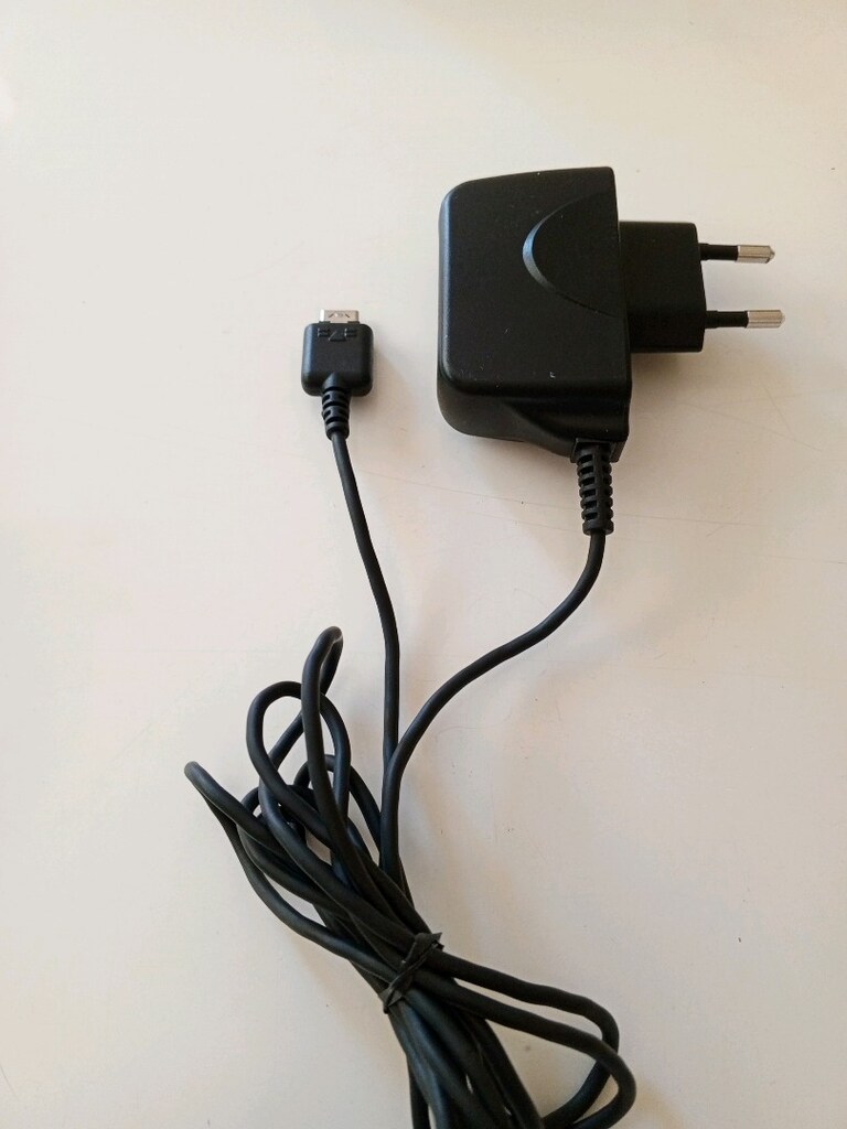 LG tuşlu telefon şarj cihazı - 2