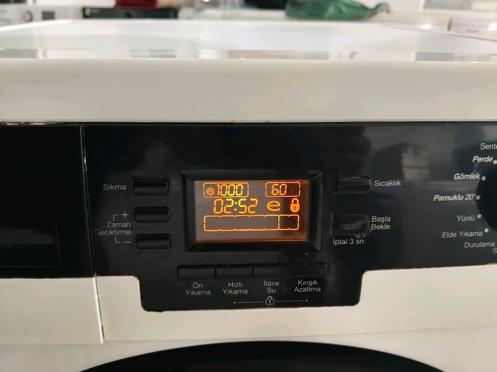 Arçelik 8 kg A+++ enerji 1000 devir çok temiz çamaşır makinesi - 6