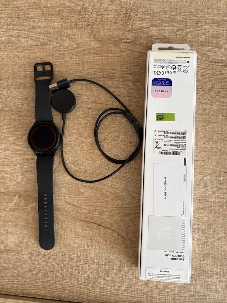 Samsung Galaxy Watch 4 - 9
