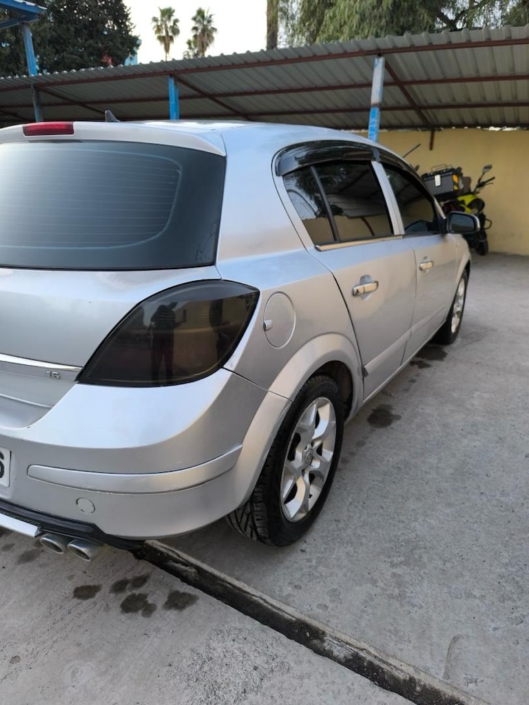 Opel Astra H kasa - 2
