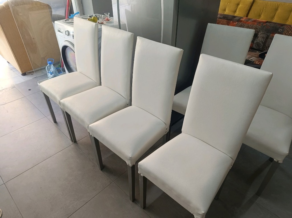 6 adet çok temiz deri sandalye - 2