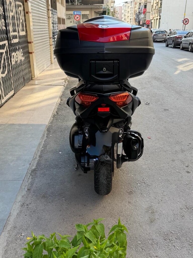 Xmax Orjinal çanta ve Orjinal demir - 2