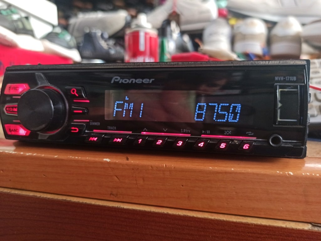 eski seri Pioneer USB AUX RADYO tek anfi çıkışli oto teyp sorunsuz - 3