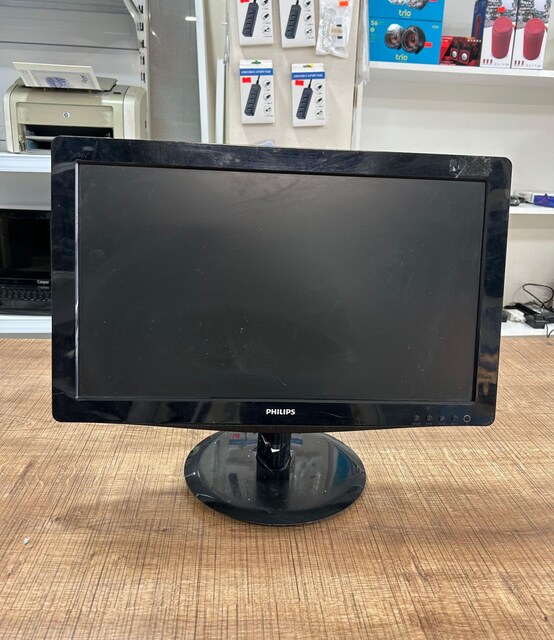 PHILIPS 19 İNCH MONİTOR