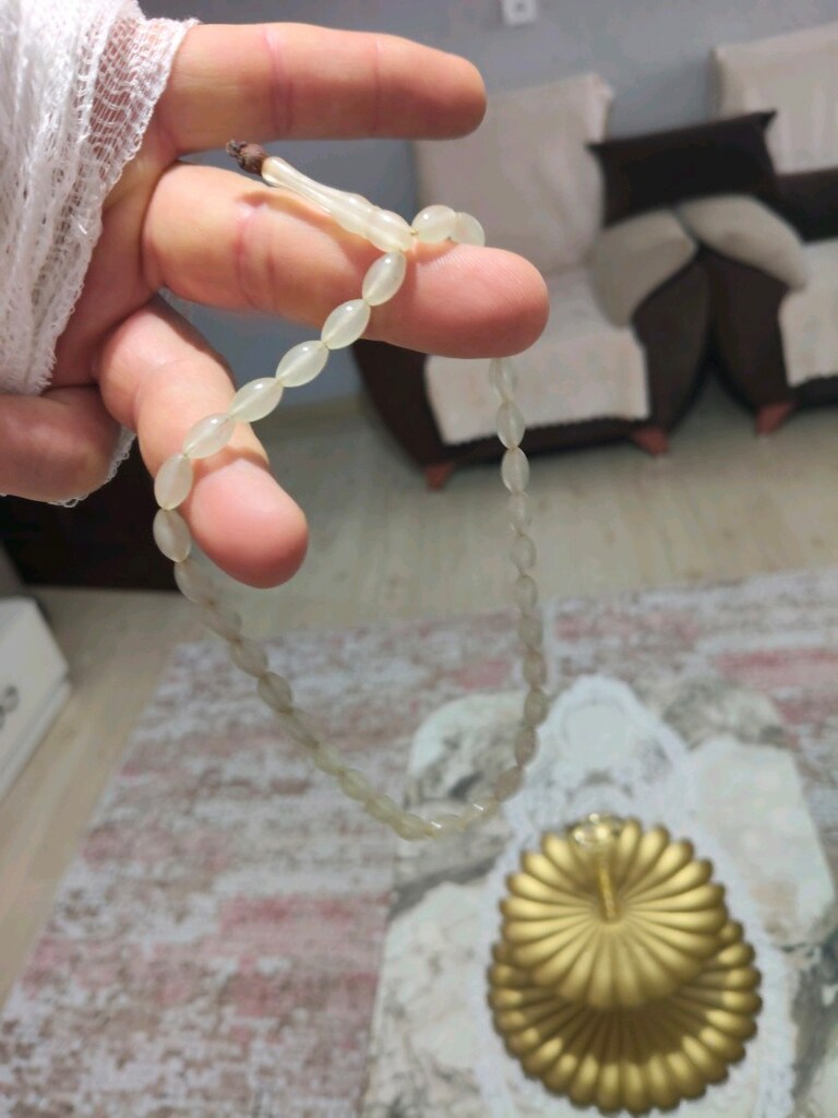 tespih karanlıkta ışık saçıyor - 4