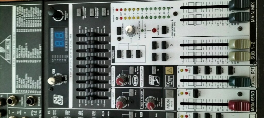 Sahibinden Temiz Behringer Xenyx 1832FX – 18 Kanal Efektli Mikser - 6