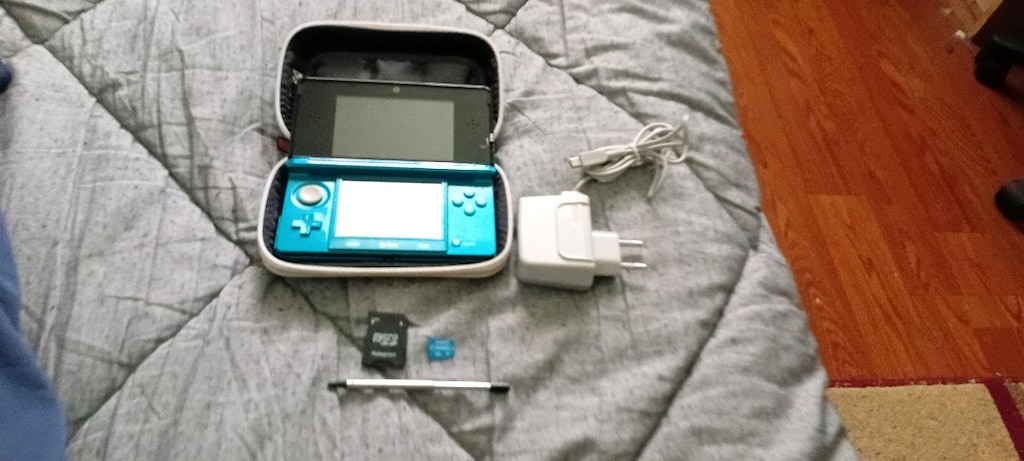 NİNTENDO 3DS=ŞARZ ADAĞTER= KALEM=16GB Hafiza=1=ORJ OYUNCRT-001 PAL EUR - 4