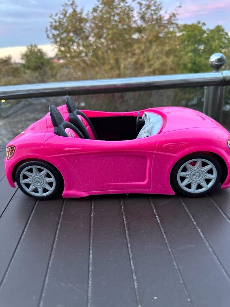 barbie araba - 2