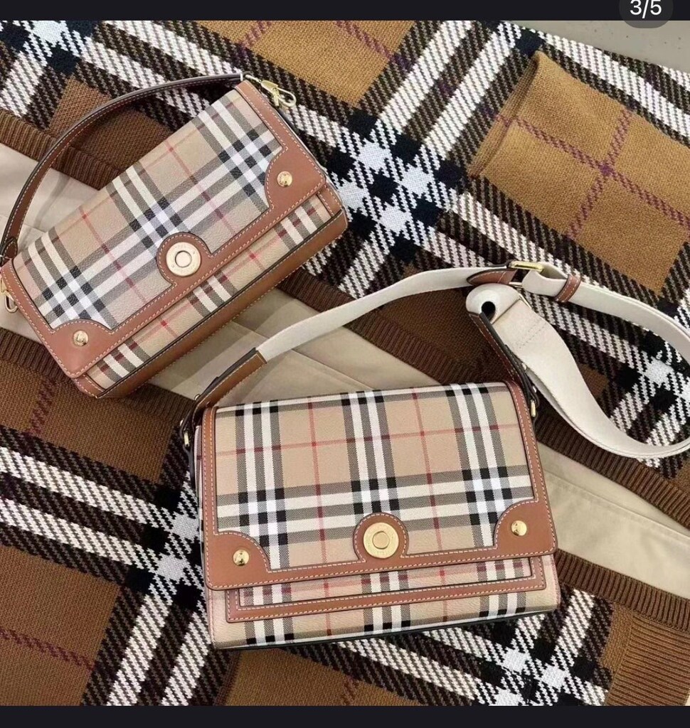 Burberry - 5