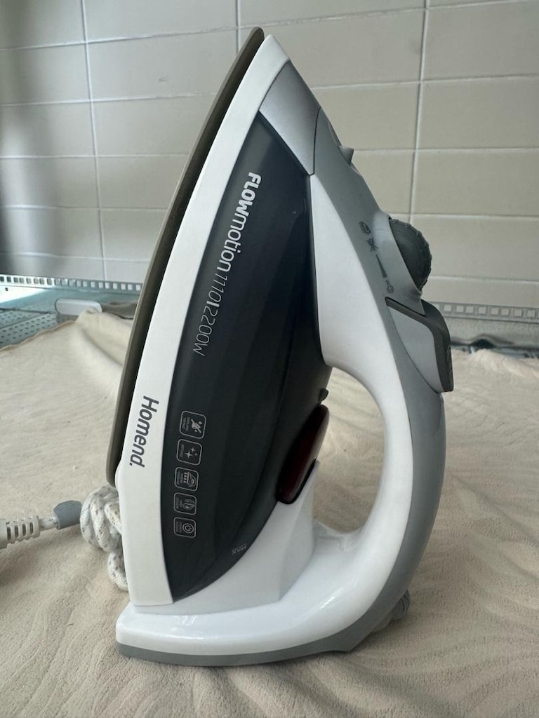 homend 1110 flowmotion 2200w seramik tabanlı buharlı ütü - 3