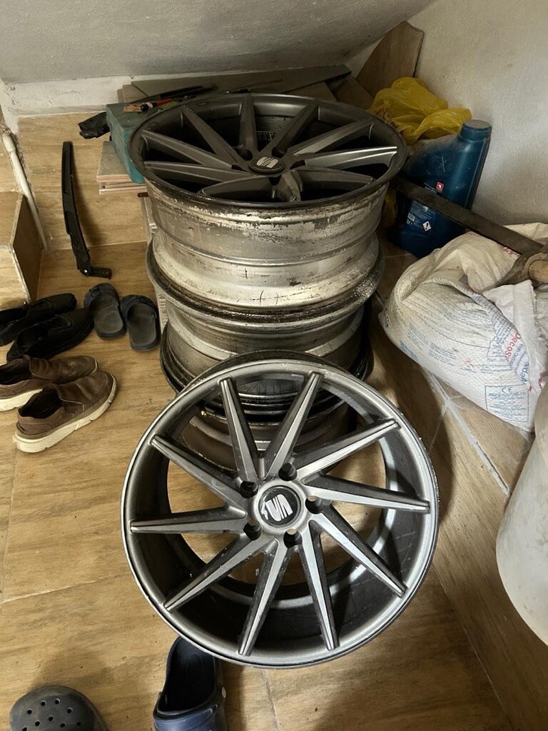 17 inç 5x112 vossen 4 adet birinde çatlak var - 3