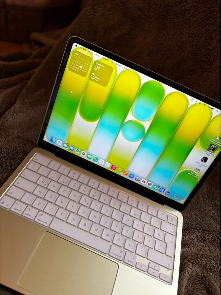MacBook Neo - 3