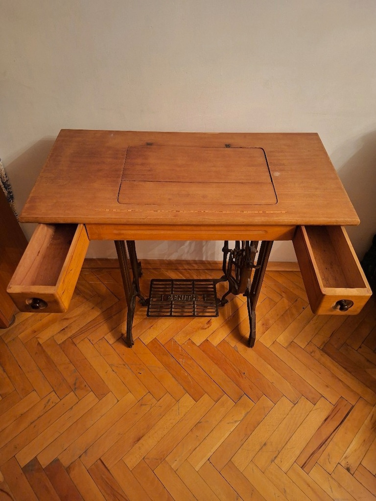 Zenith Masalı Dikiş Makinesi - 2