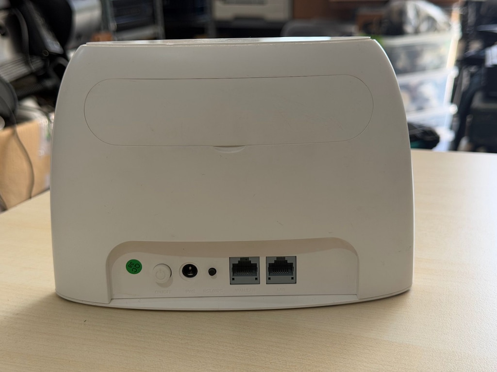 Tenda 4G03 N300 Wi-Fi 4G LTE 150Mbps Mobil Modem - 2