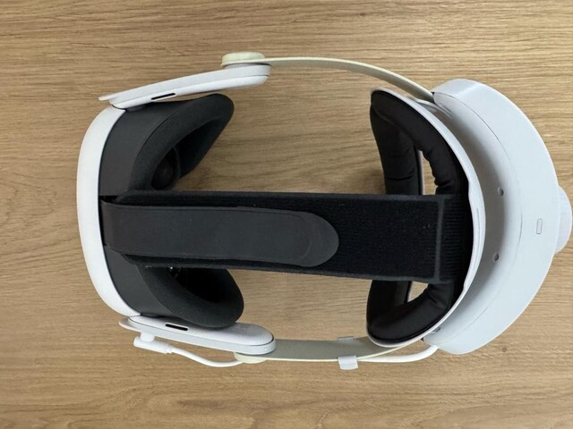 Meta Quest 3 - 512GB (Oculus) Sana Gerçeklik Gözlüğü