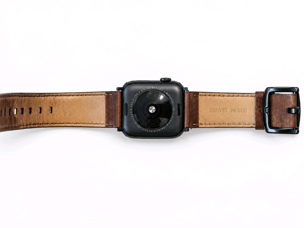 Apple Watch SE 2. Nesil – Orijinal – Deri Kordonlu – Fırsat Fiyatı - 2