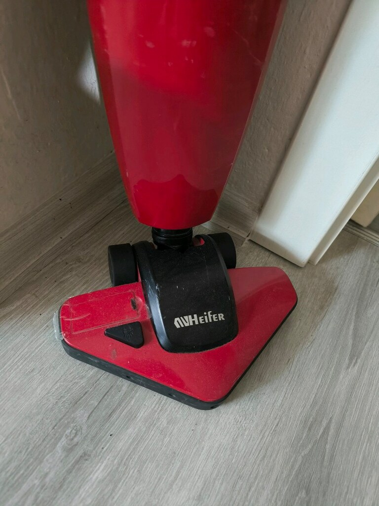 Kablolu dikey süpürge - 3