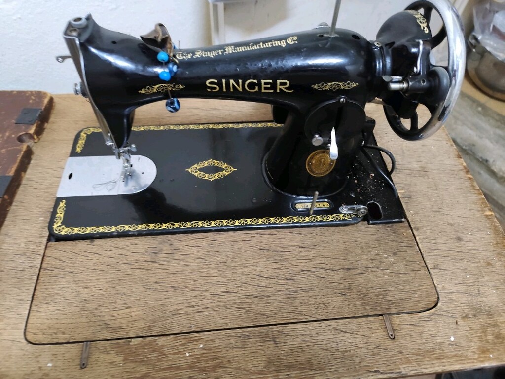 Singer dikiş makinası antika - 4